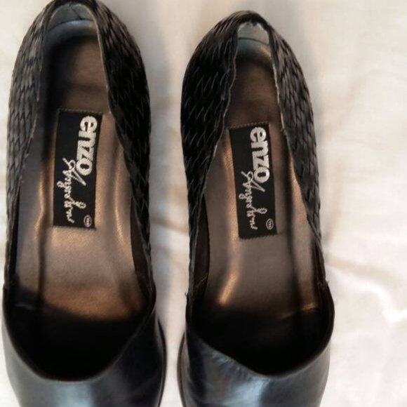 Vintage Enzo Angiolini Black Flats - 8.5M - Picture 5 of 7
